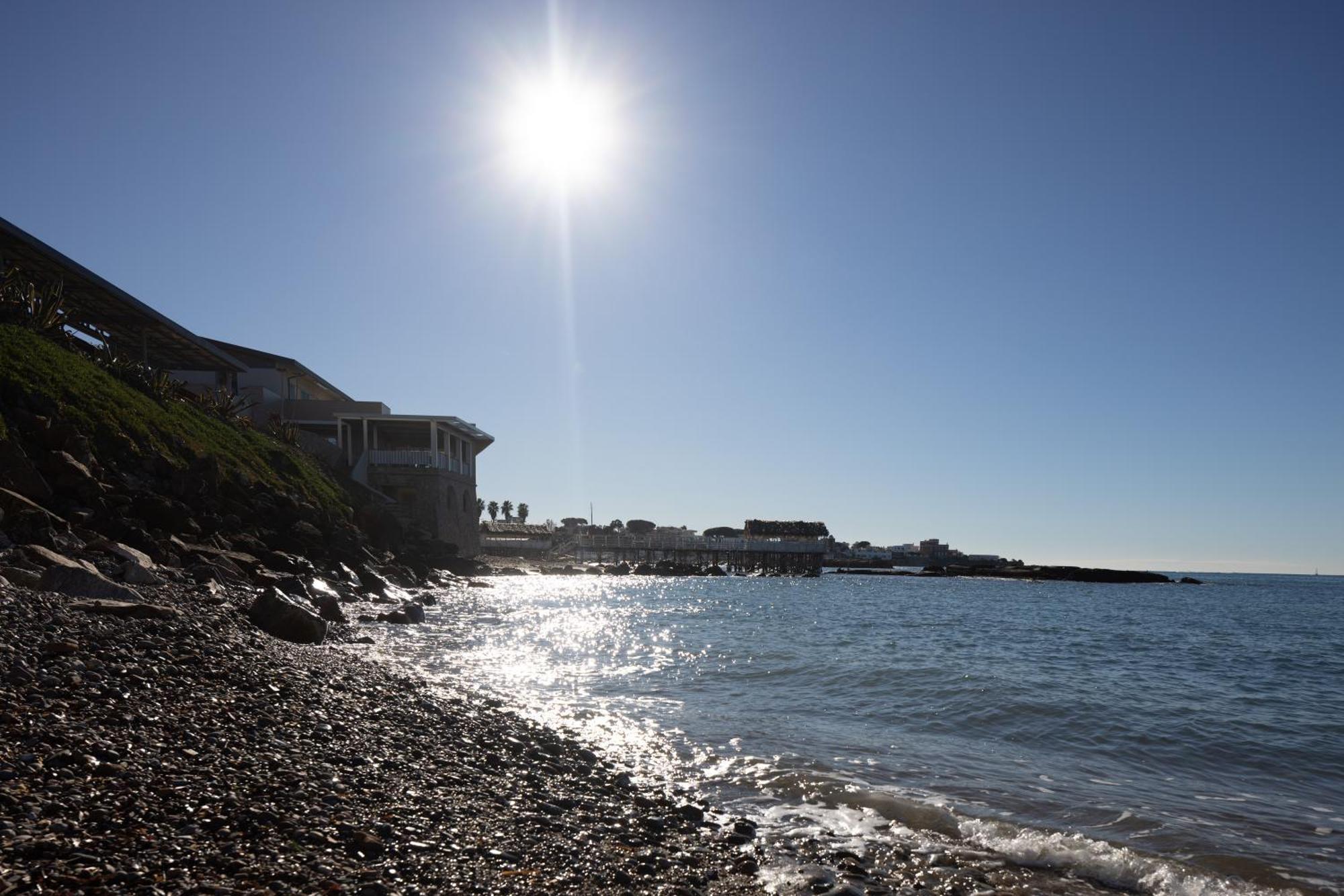 Le Suites Sul Mare Di Esterina Civitavecchia Exterior photo