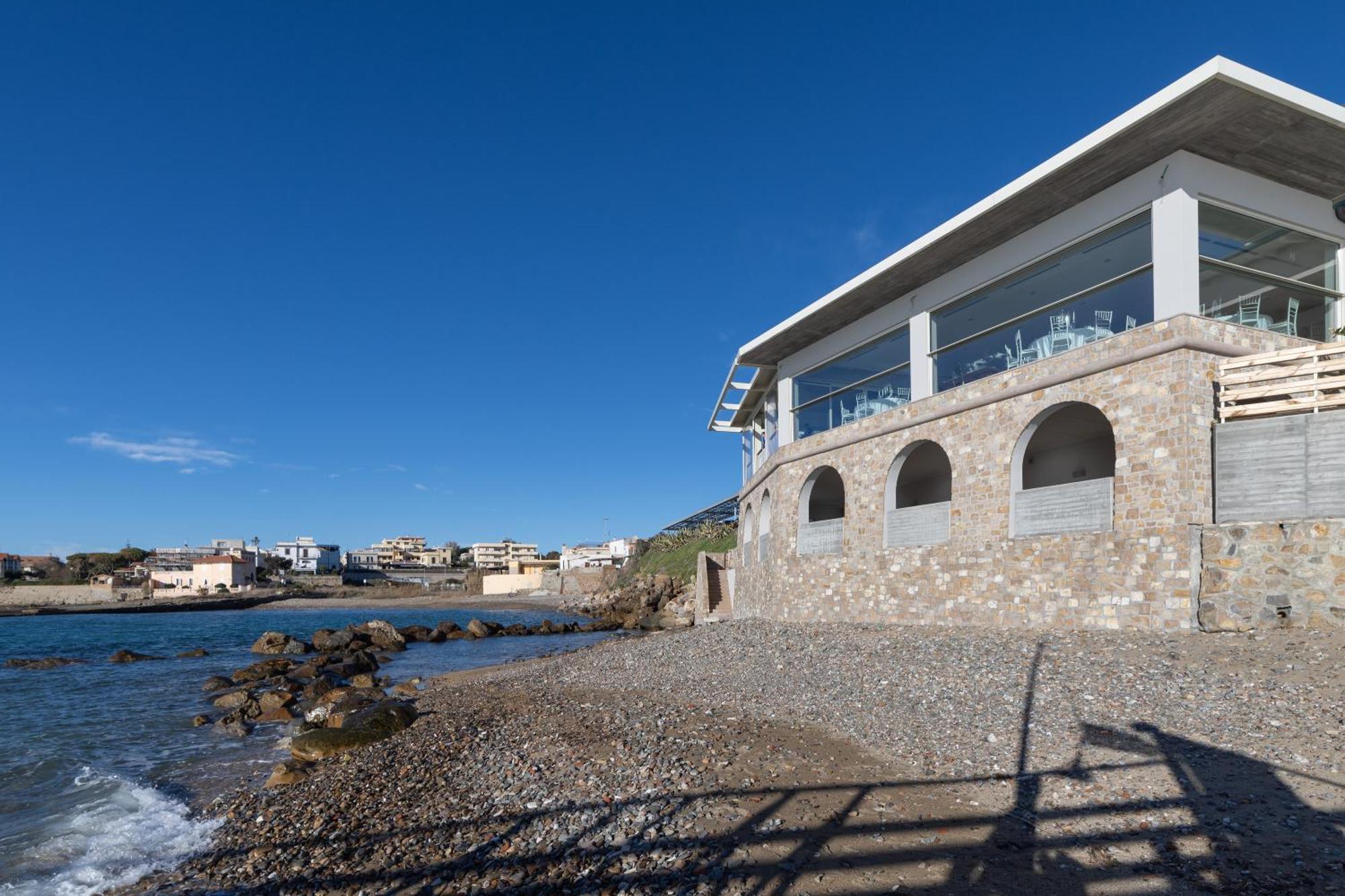 Le Suites Sul Mare Di Esterina Civitavecchia Exterior photo