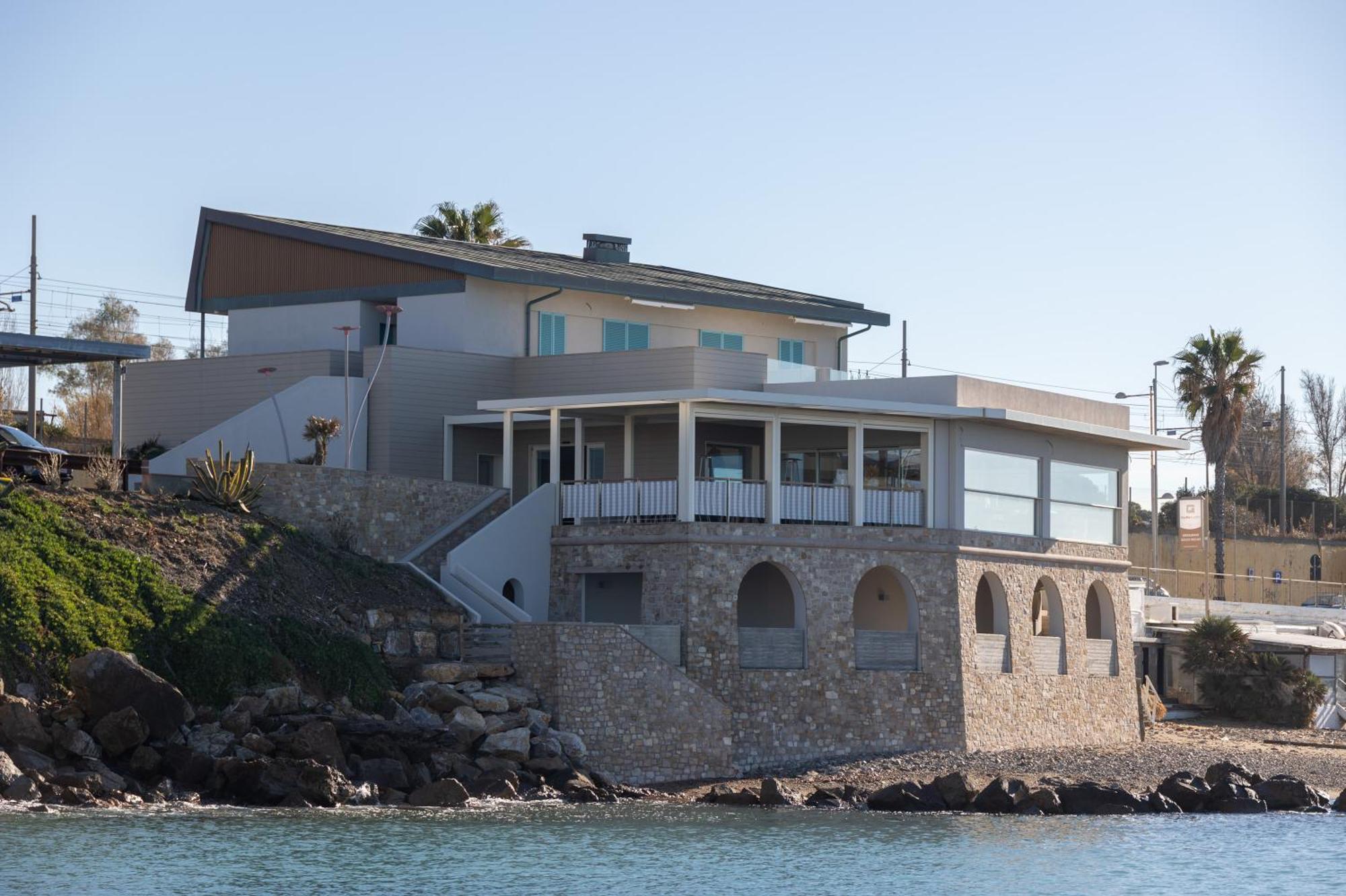 Le Suites Sul Mare Di Esterina Civitavecchia Exterior photo